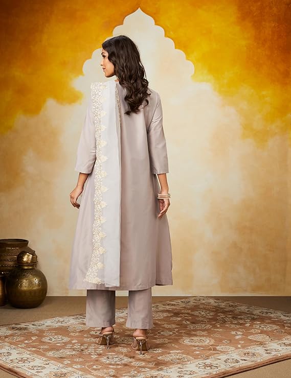 Amazon Brand - Myx Women's Kurta Pant Set with Embroidered Organza Dupatta | Viscose,Rayon | A-line fit - Image 3